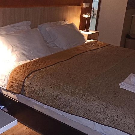 Athos Apartments Ni エクステリア 写真