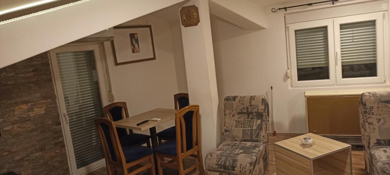 Athos Apartments Ni エクステリア 写真