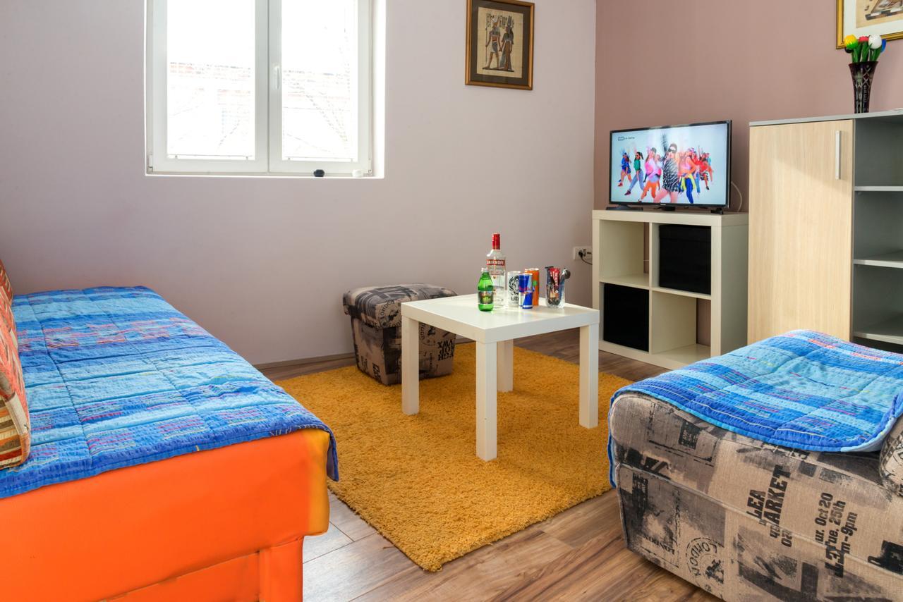 Athos Apartments Ni エクステリア 写真