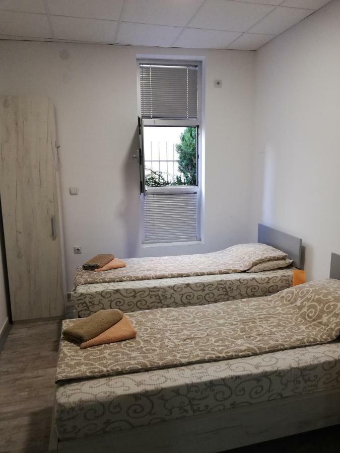 Athos Apartments Ni エクステリア 写真